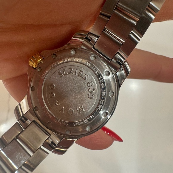 Movado watch with diamond and gold basel - Picture 7 of 7